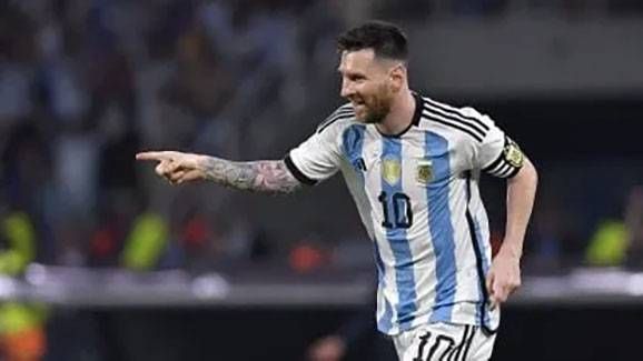 La Selección Argentina se despidió del país con goleada a Curazao y un Messi imparable