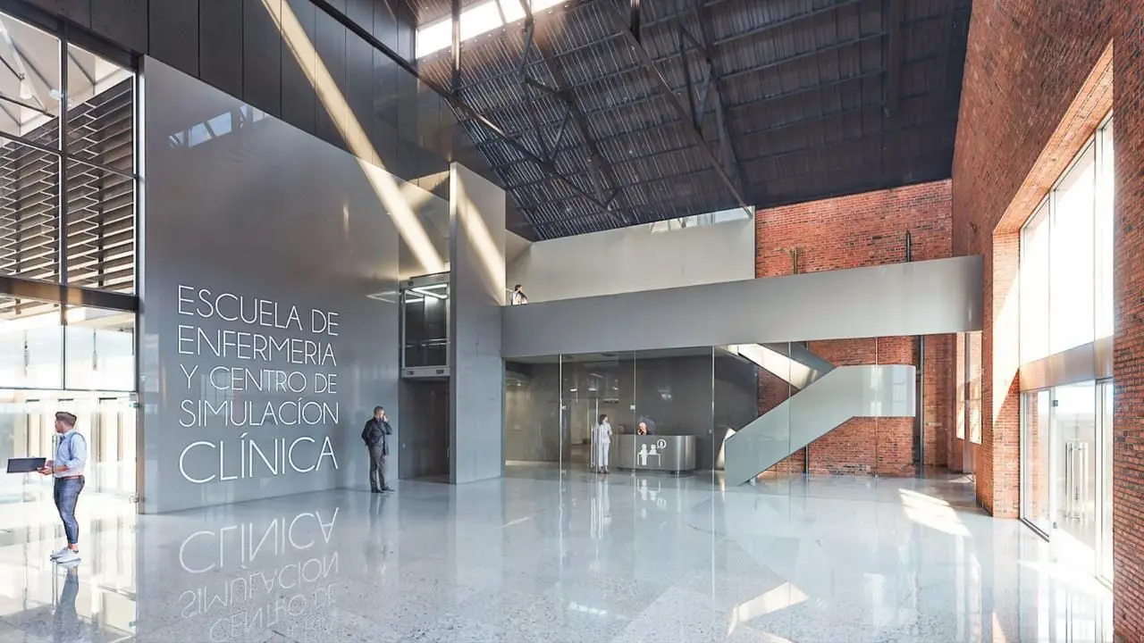 El Gobierno de Pullaro construye el nuevo edificio para la Escuela de Enfermería y el Centro de Simulación Clínica