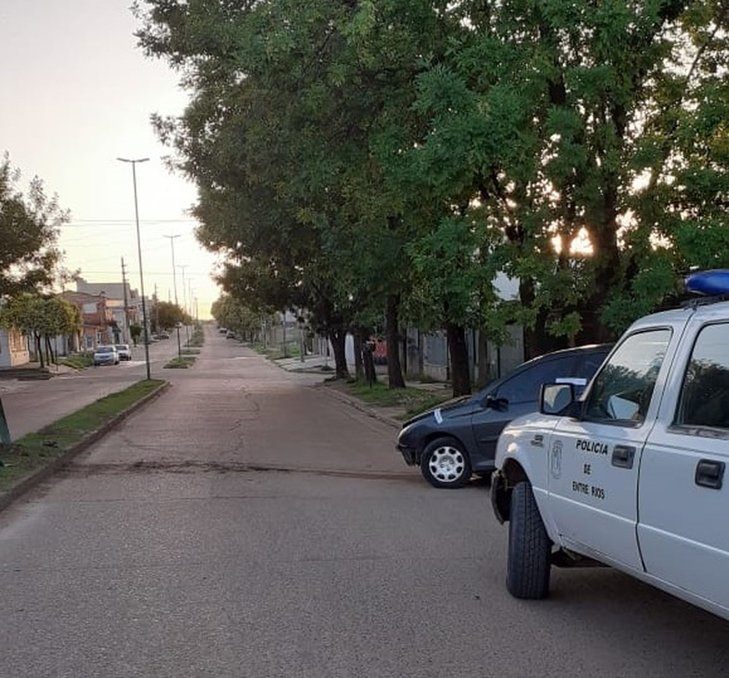 Un joven manejaba borracho y se estroló contra un poste de luz