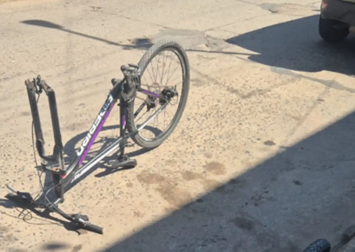 accidente de tránsito en Boulevard Moreno y 25 de Mayo