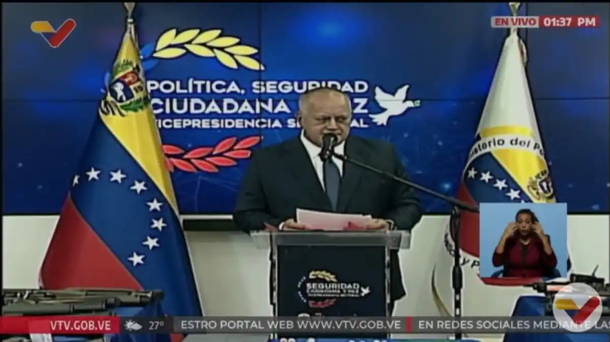 ESPAÑA Y EE.UU. ESTARÍAN VINCULADOS: Diosdado Cabello denuncia incautación de MÁS DE 400 FUSILES que serían usados en planes terroristas