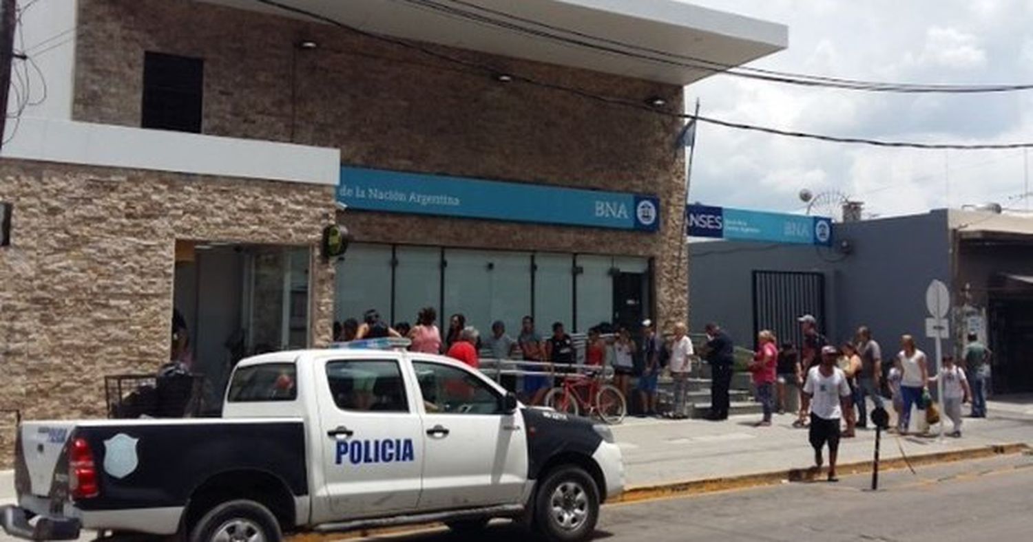 Van a juicio seis acusados por el crimen de un cajero en un asalto al Banco Nación