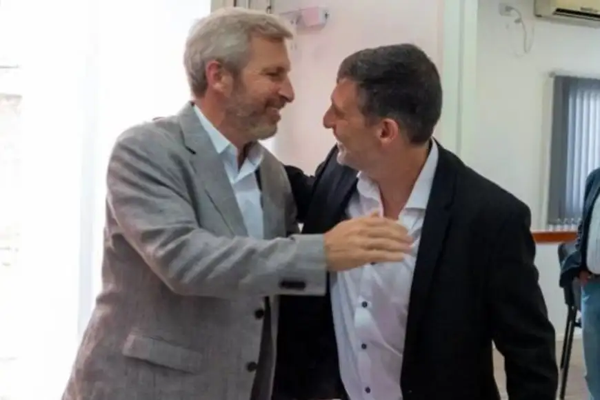 De las filas del peronismo, a la oposición: el rector y dos decanos de la UADER se suman al equipo de Frigerio