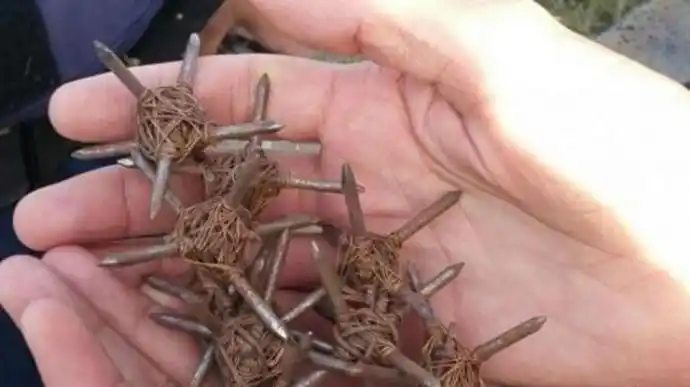 Insólito: Denuncian a municipales por ataques con clavos en Coronel Suárez