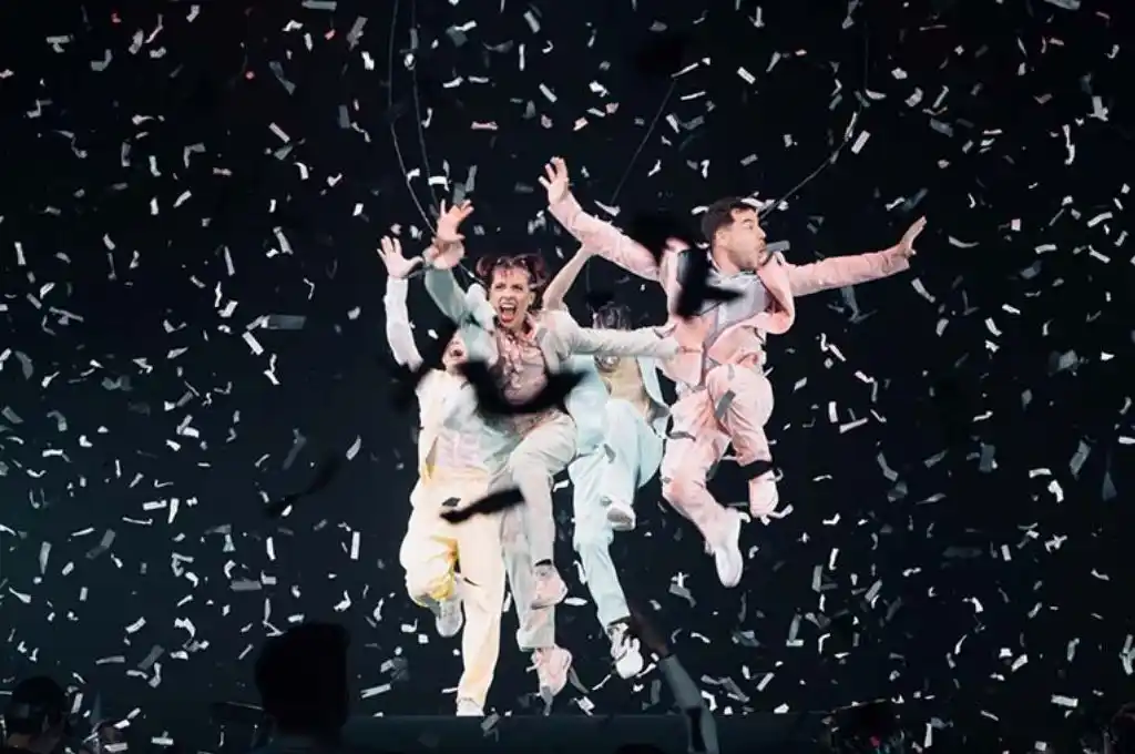 El artista mostró todo su talento a la hora de estar en un escenario