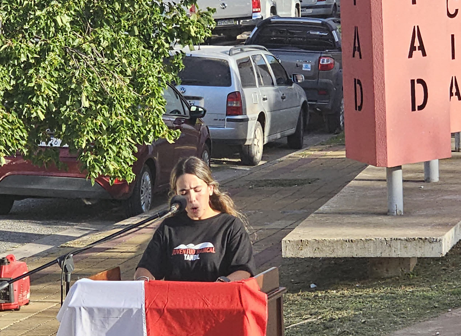 Acto radical democracia 10-12 - 1