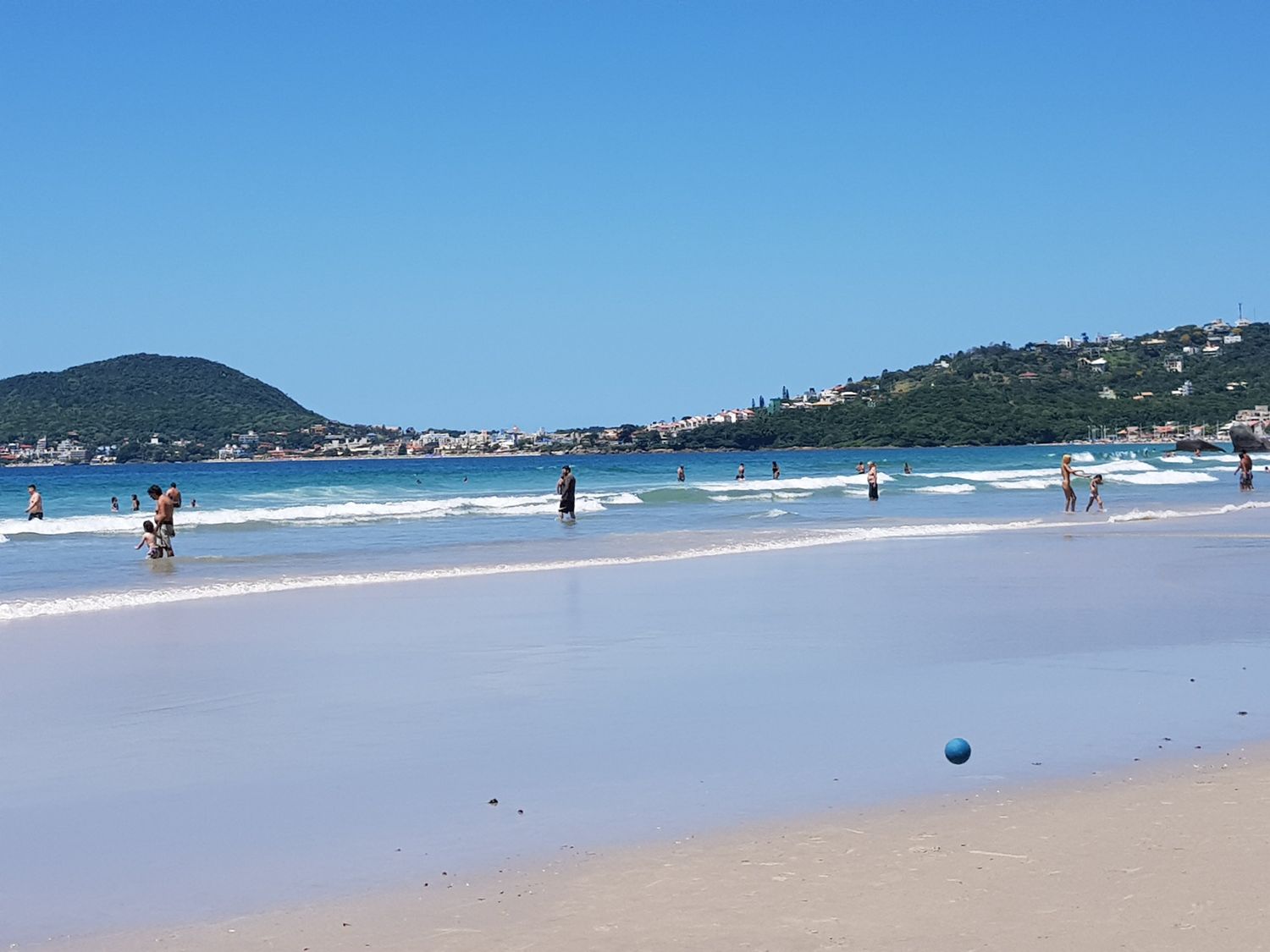 Para contactar con Struer y conocer los inmuebles en las playas de Bombas, Bombinhas y Mariscal ver link en la nota.