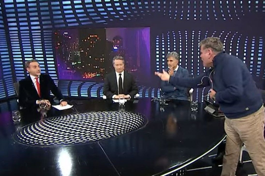 “Sigan quemándole la cabeza a la gente”: el fuerte descargo de Alfredo Casero