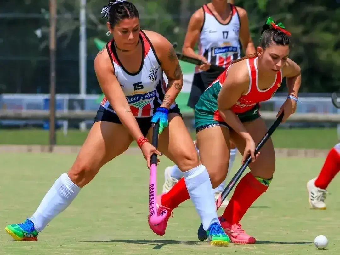 Se disputó la cuarta jornada del Clausura de hockey femenino Damas B de la FOSH. Foto:Javier Villarreal.