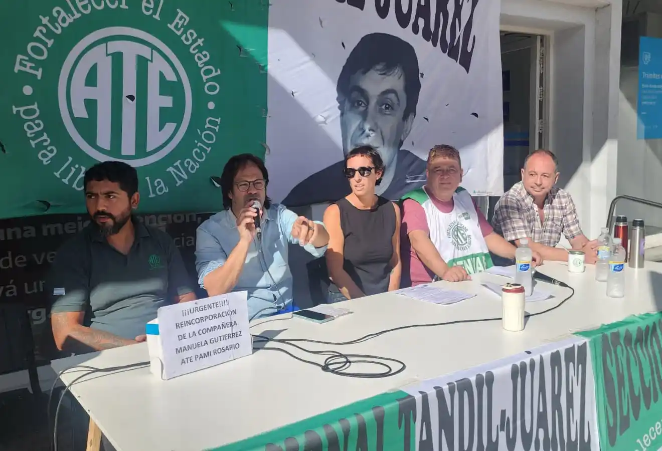 Conferencia de prensa de ATE a las puertas de la oficina local de PAMI.