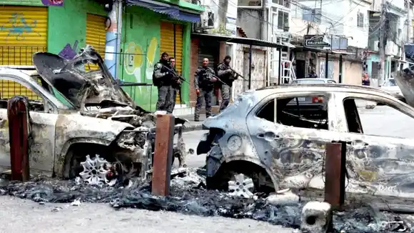 Río de Janeiro en guerra: más de 60 muertos en la mayor operación de la historia contra los narcos