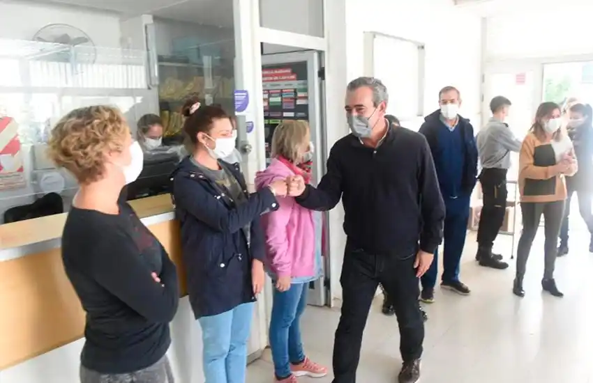 Pablo Javkin: «Tenemos una baja de casos, lo digo con mucha cautela»