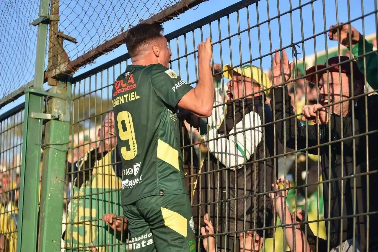 Defensa y Justicia goleó a Talleres y le permitió a River ser el puntero