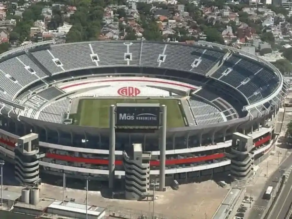 El "Mas Monumental" tendrá la prueba de vender cerveza con alcohol en los partidos de River.Foto:DA.