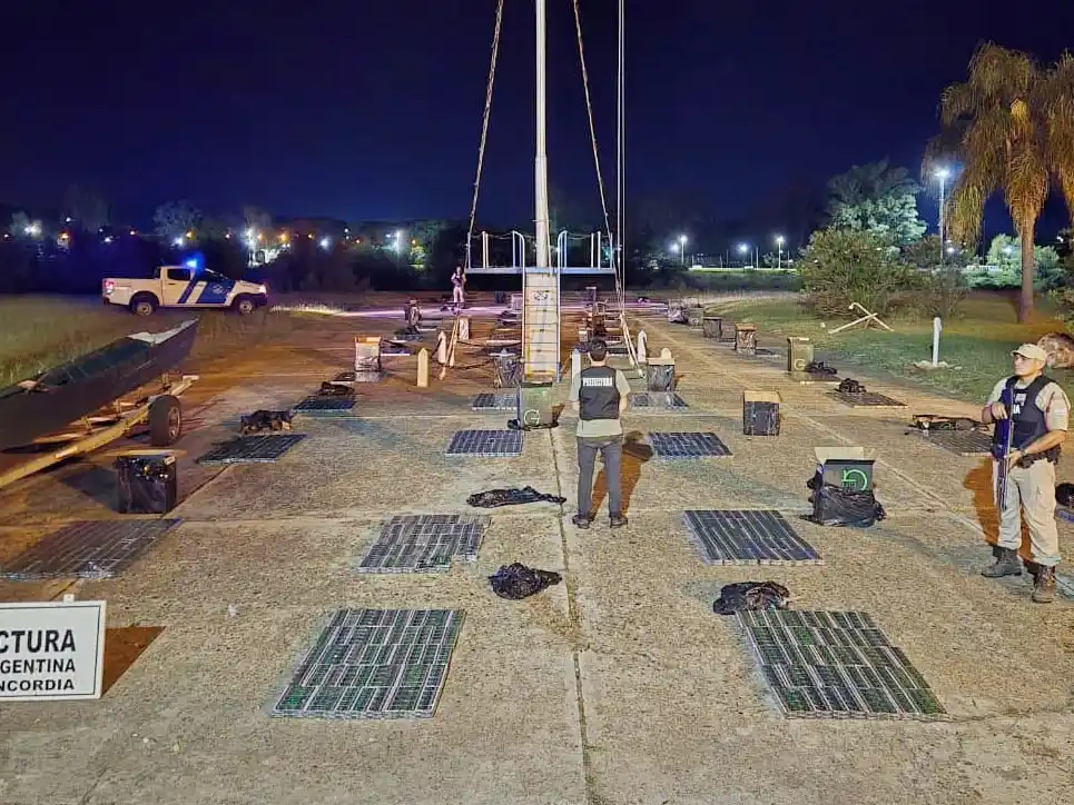 Prefectura Concordia incautó gran contrabando de cigarrillos