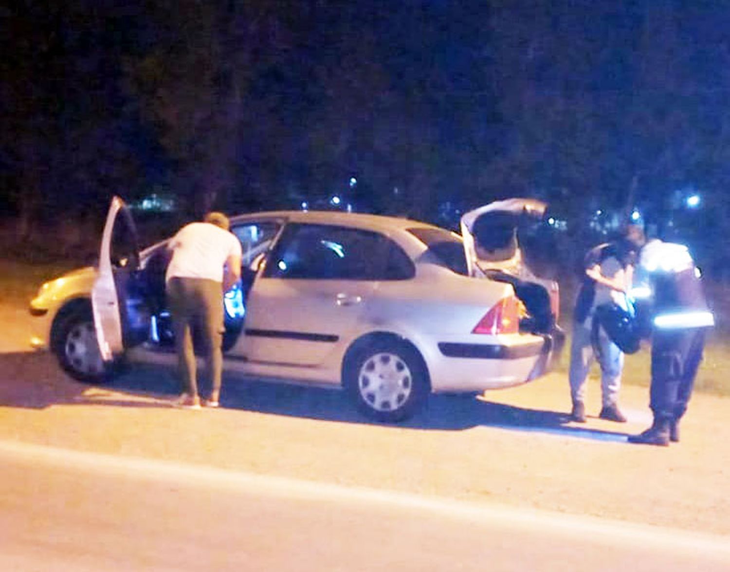 Secuestraron drogas en poder de varios jóvenes