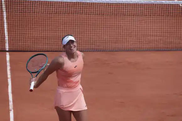Solana Sierra ganó en la primera rueda del WTA 125 de Valencia
