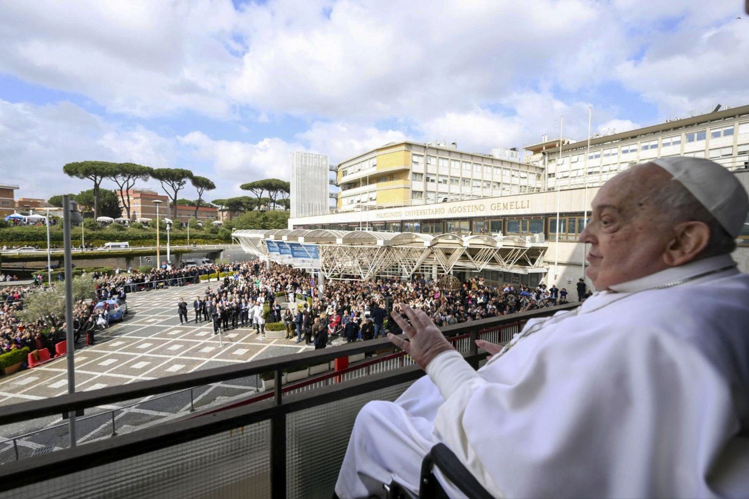 Francisco: un alta hospitalaria que disipa rumores y anuncia sorpresas
