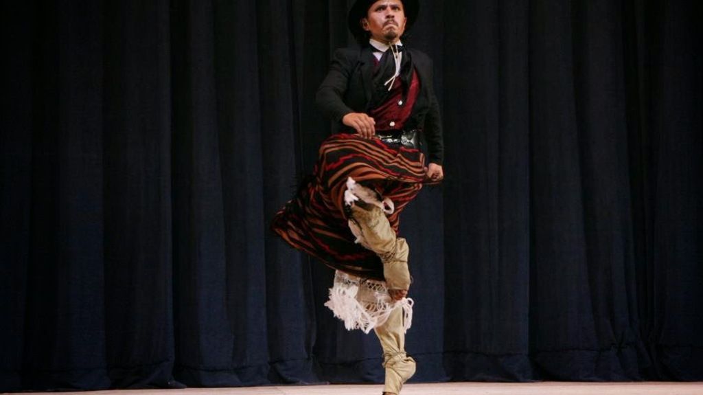 "Malambo: crónica de un campeón"  Esta propuesta que combina lectura, interpretación y danza se desarrollará el lunes 27 de octubre