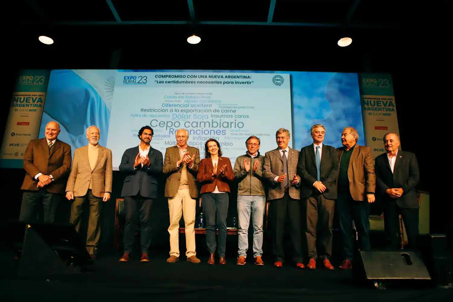 Referentes de los candidatos prometen levantar restricciones a las exportaciones del campo