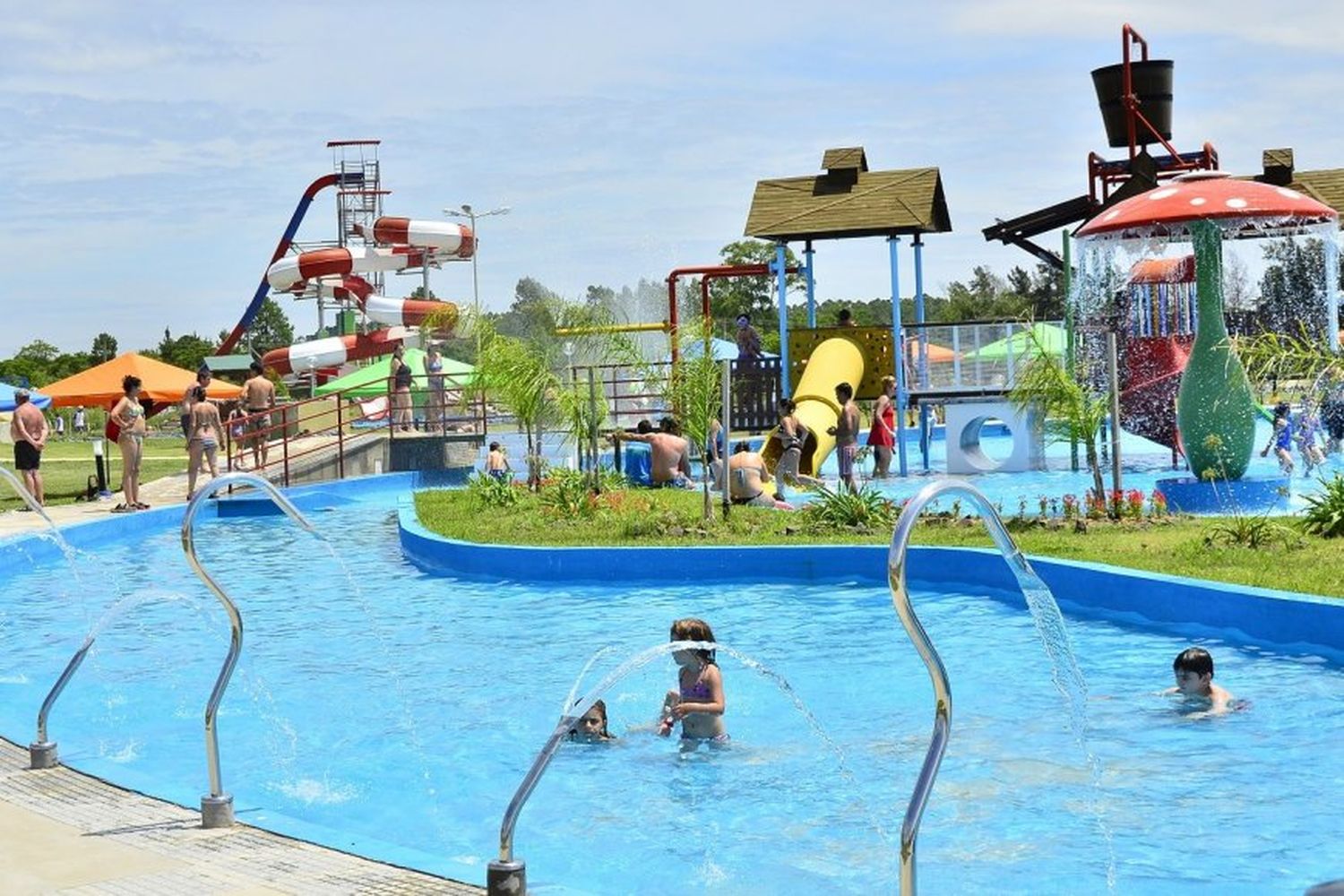 Ciudad de la costa del Uruguay reabre sus termas, gimnasios y clubes