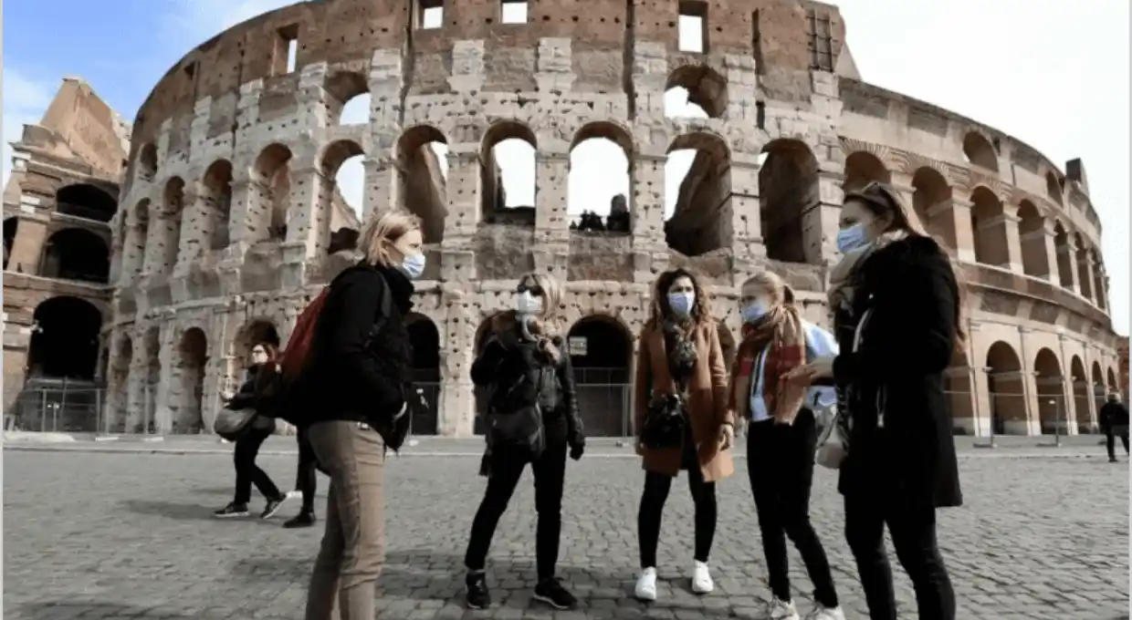 Piden eliminar el toque de queda nocturno en Italia