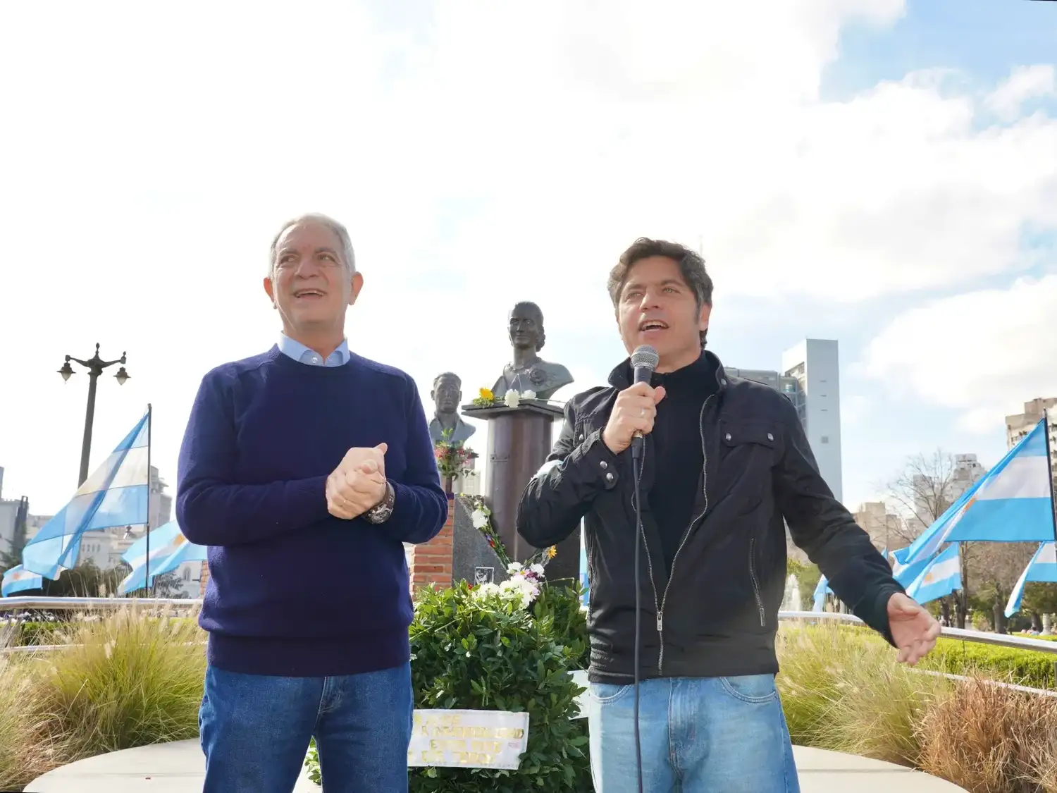 Kicillof encabezó un homenaje a Evita y llamó a construir una alternativa política