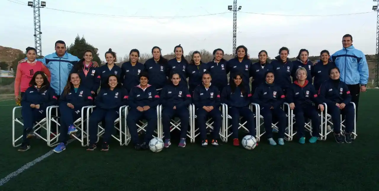 La selección femenina tandilense jugará un triangular