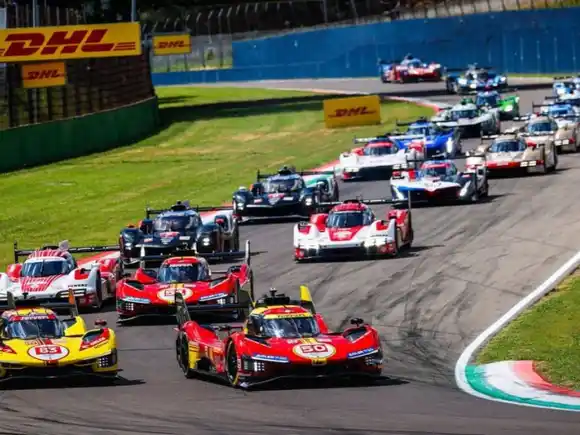 "Pechito" López en las 24 hs de Le Mans