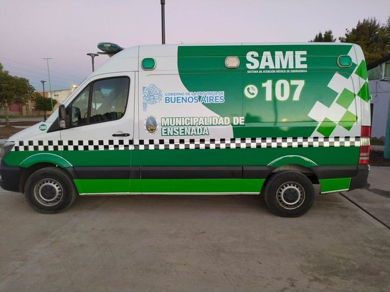 El servicio del SAME trasladó al joven al Hospital Cestino.