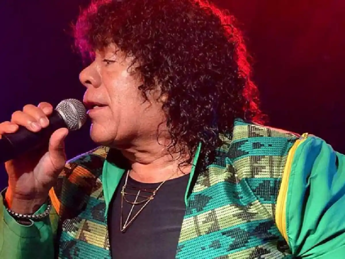 Por el nombre de "La Mona"