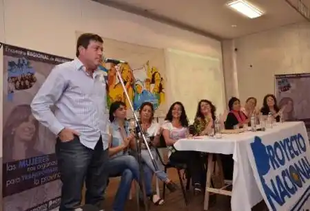 Mariotto habló del Papa, la independencia económica y las políticas de "mano dura"