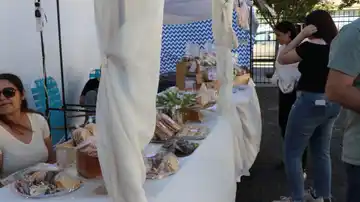 Música y artesanos en la tarde del sábado en San Cayetano