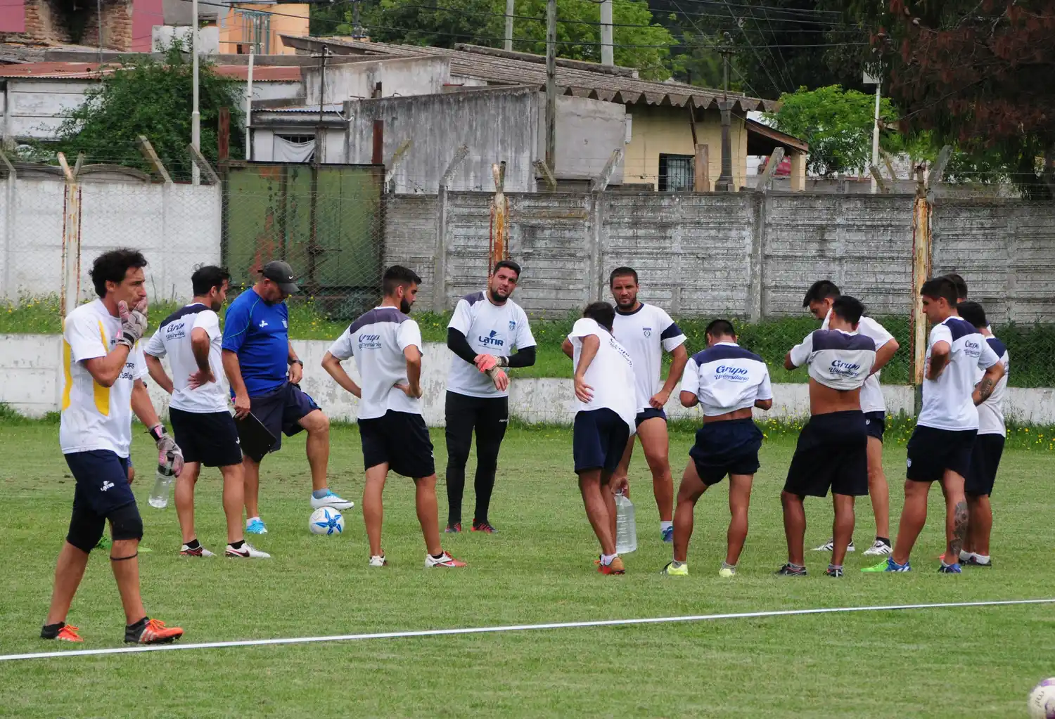 Terna de Olavarría para el choque entre Grupo Universitario y Ever Ready