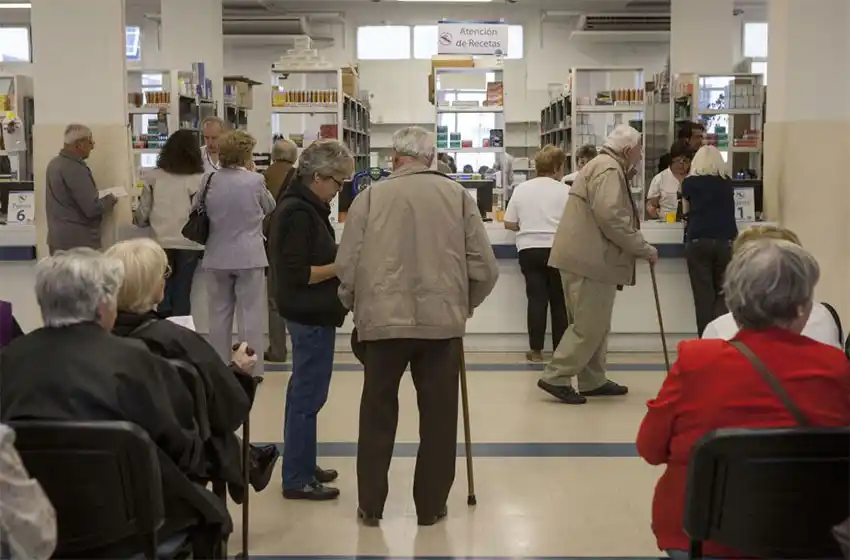 Farmacéuticos remarcan la importancia de vacunarse contra la gripe y aguardan las dosis que llegarán la semana que viene