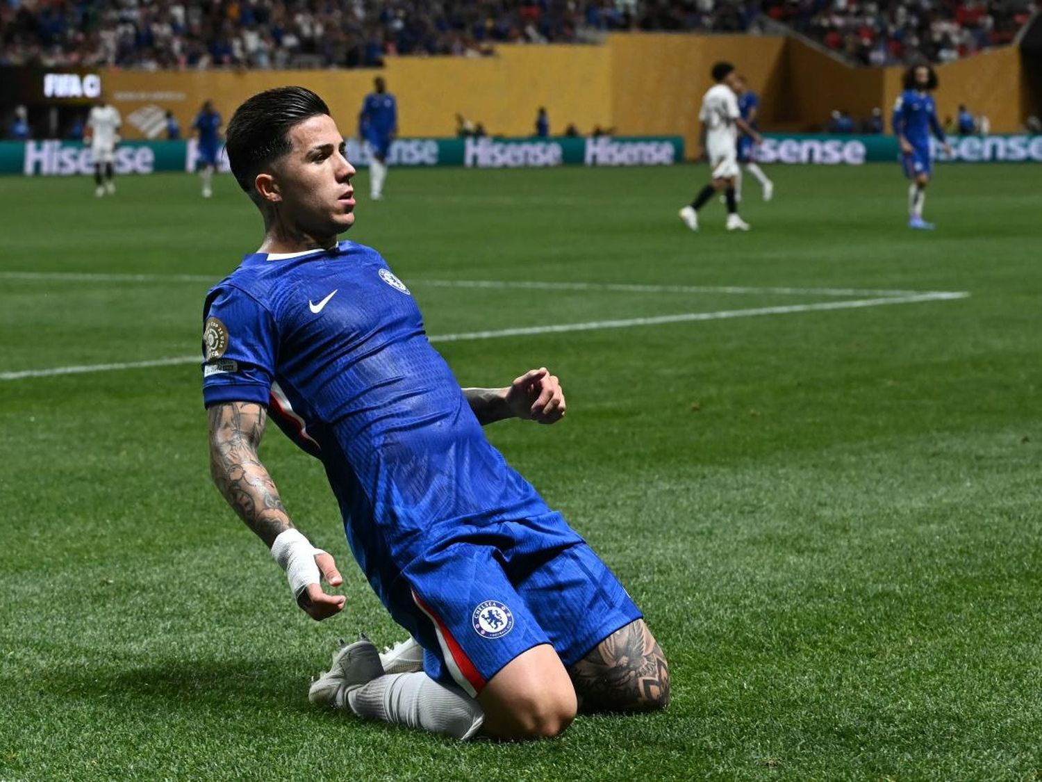 Gol de Enzo Fernández en el triunfo del Chelsea sobre Los Ángeles FC