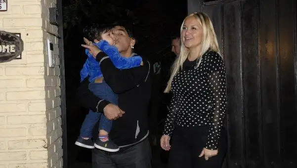 Mañana operan a Dieguito Fernando Maradona