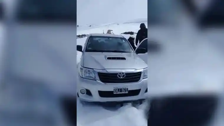 Intensa búsqueda de dos hombres perdidos en Neuquén