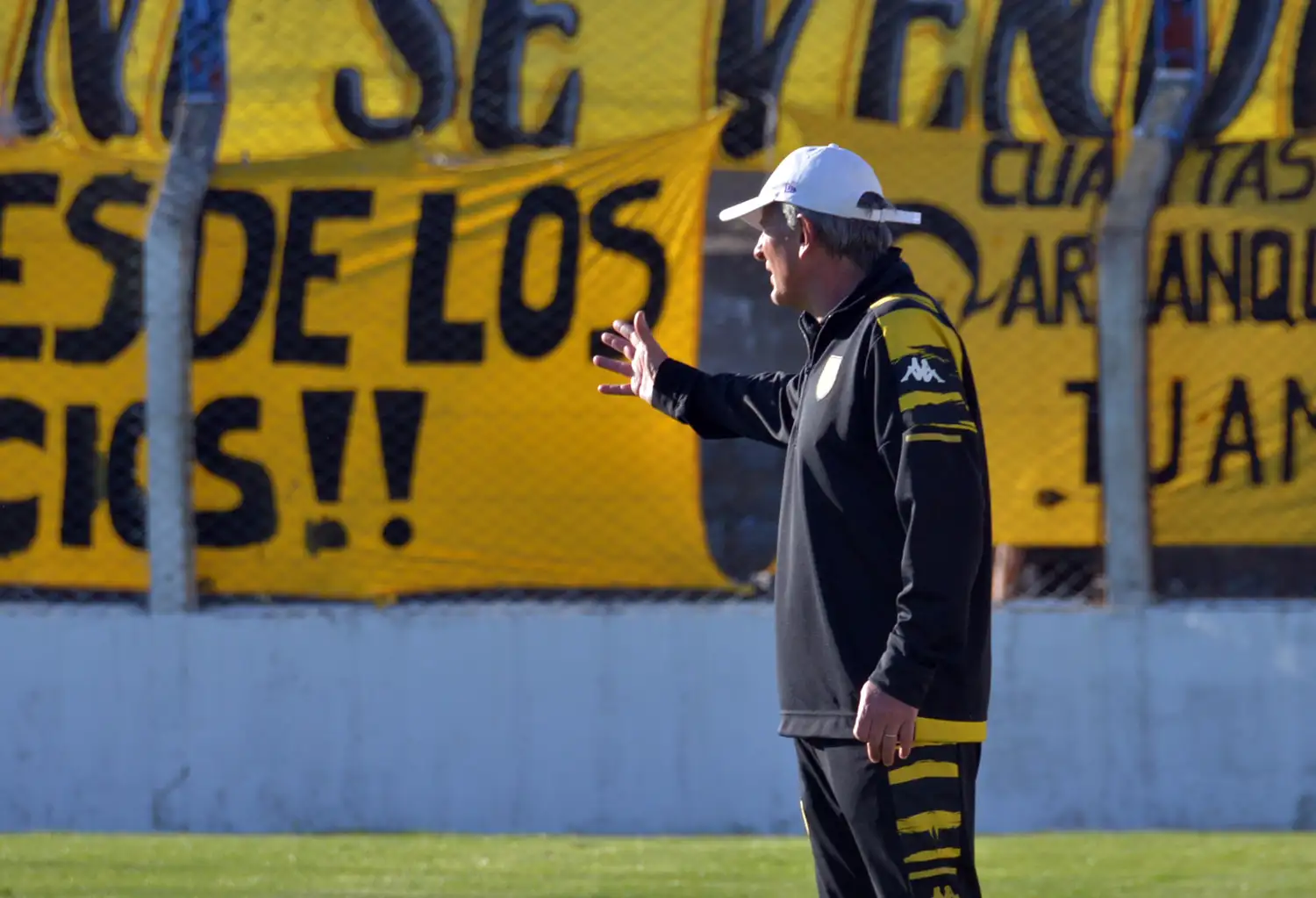 Arzubialde no seguirá dirigiendo a Santamarina.
