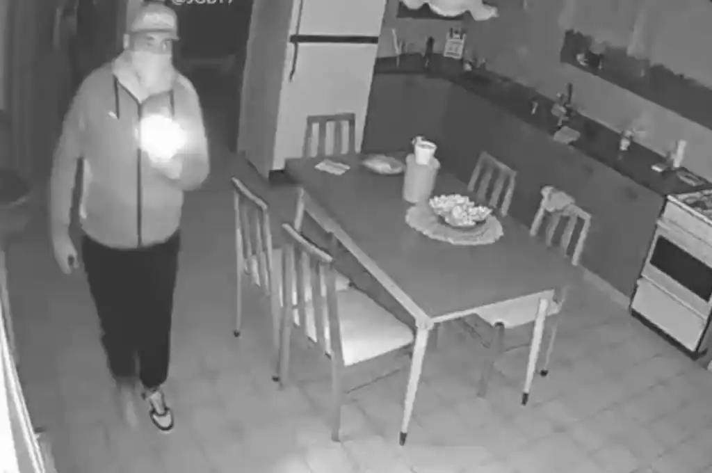 Los ladrones le dejaron $500 "para la comida".