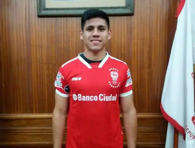 No es Globo: el Rojo a la carga por Salcedo