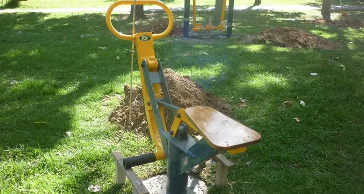 Instalaron la pista de salud en el Paseo Público