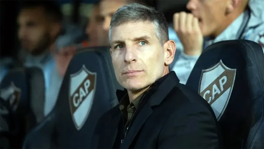 Martín Palermo dejó de ser DT de Platense