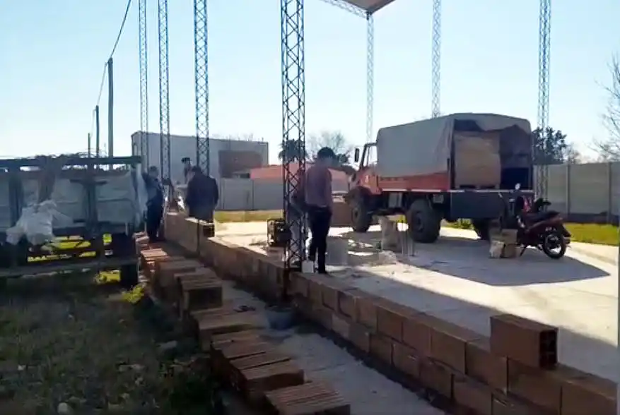 Bomberos Voluntarios retomó la obra de construcción del futuro destacamento