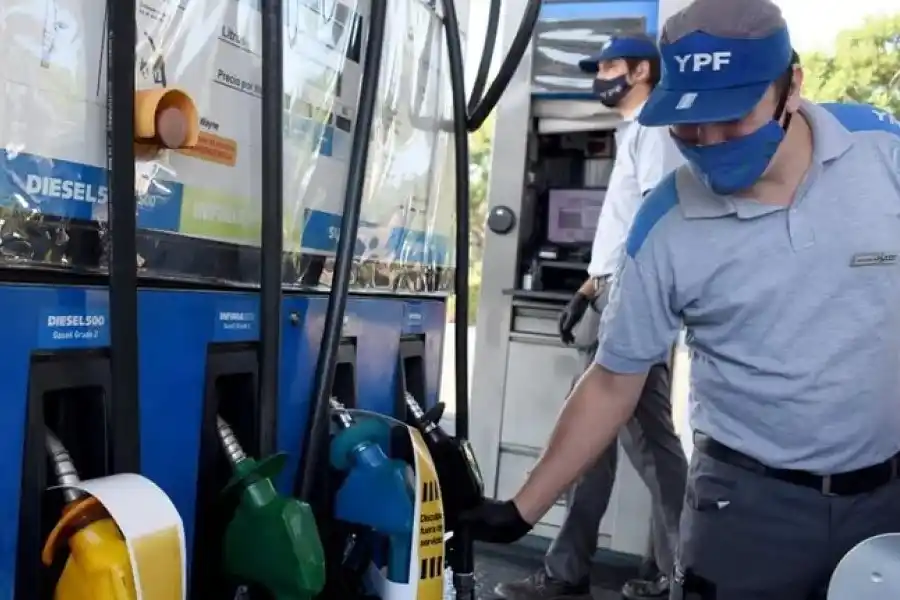 YPF seguirá aceptando como medio de pago las tarjetas de créditos