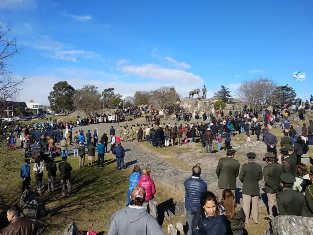 La comunidad tandilense recordó el 169° aniversario del fallecimiento de San Martín