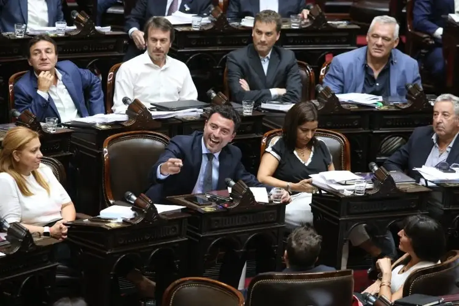 Presupuesto 2025: el radicalismo pidió al Gobierno que llame a sesiones extraordinarias