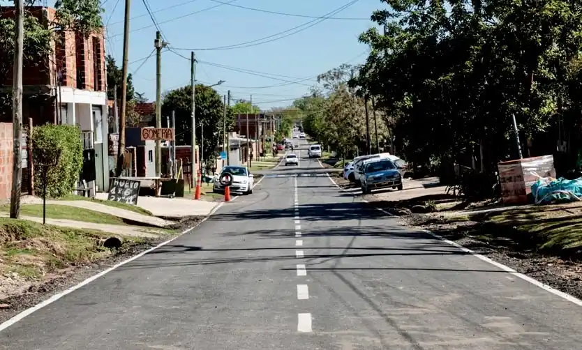 El Municipio continúa con las obras de nuevos asfaltos en las localidades