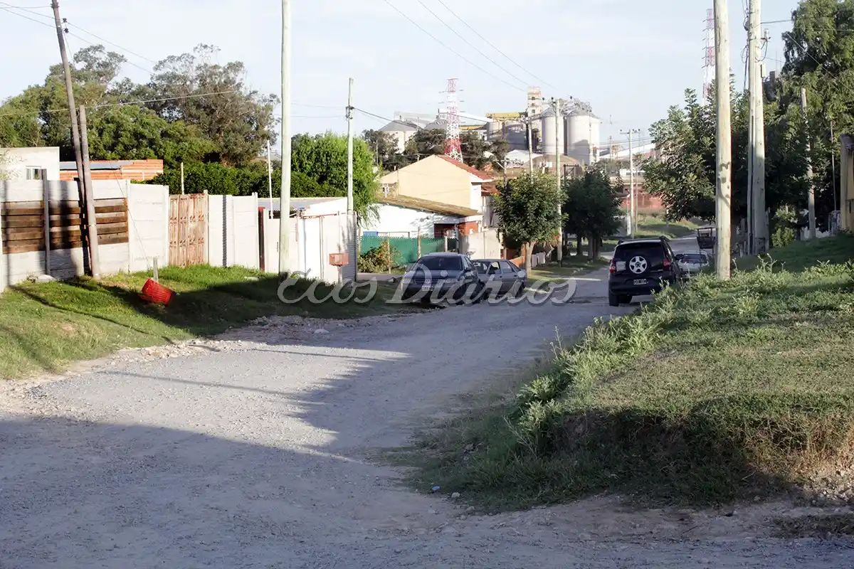 Deterioro. La necesidad del asfalto en la calle 55 entre 20 y 18