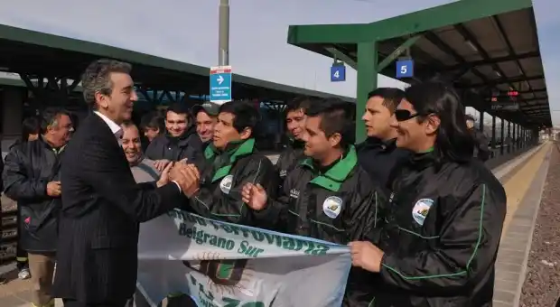 Randazzo inauguró el nuevo Belgrano Sur con unidades 0km